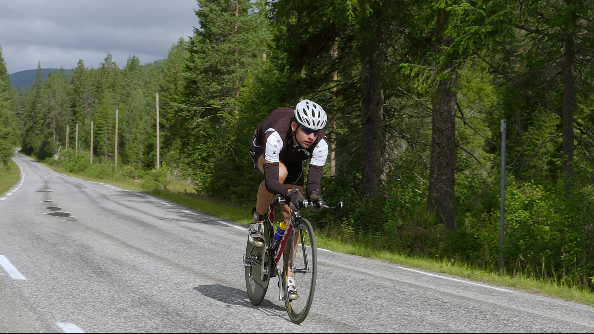 足球青训体系纳入地方体育发展重点项目清单，足球青训需要具备哪些条件